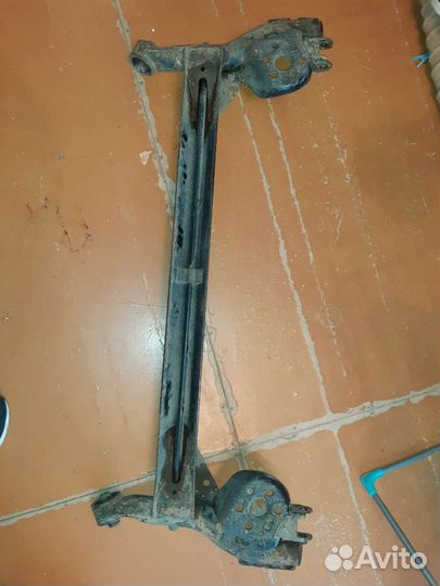 Задняя балка Кия Рио 2