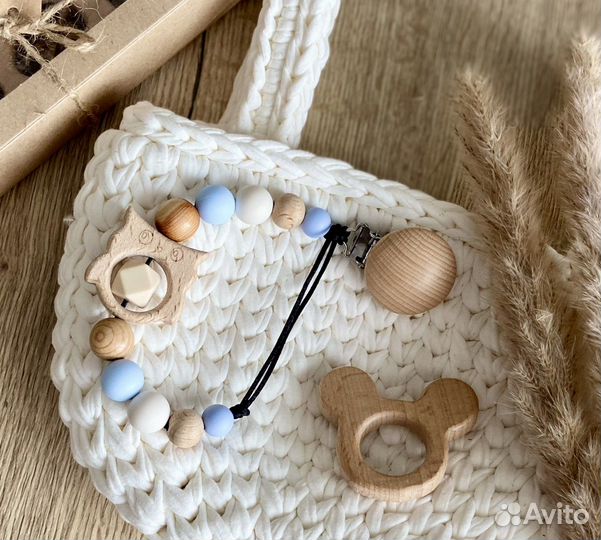 Держатели для пустышки