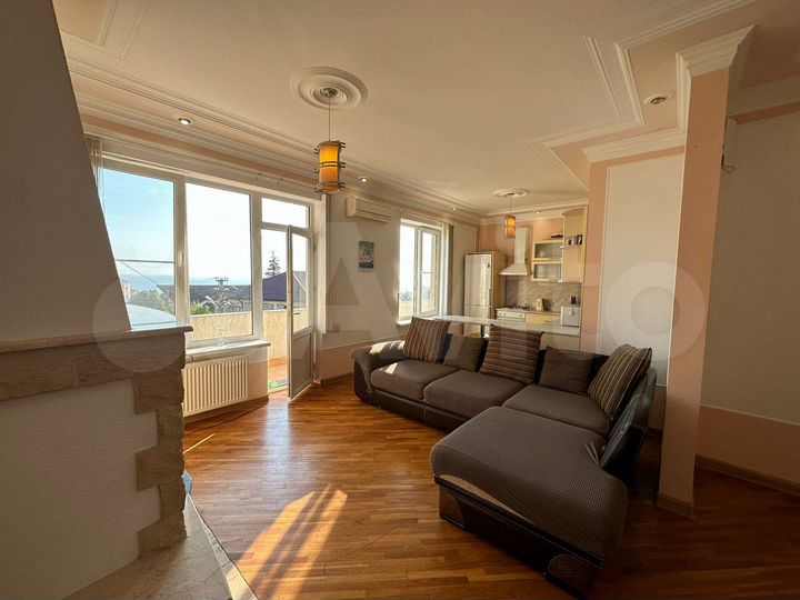 3-к. квартира, 105 м², 2/3 эт.