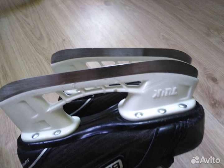 Хоккейные коньки Bauer Supreme S140 -10 R