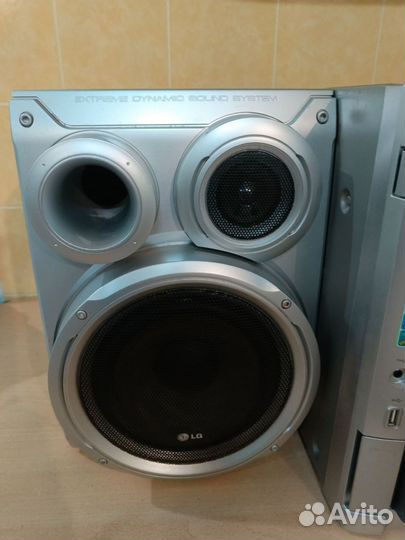 Музыкальный центр