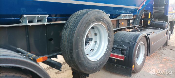 Кронштейн запасного колеса полуприцепа