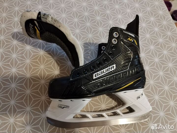 Хоккейные коньки bauer М1 2,0D