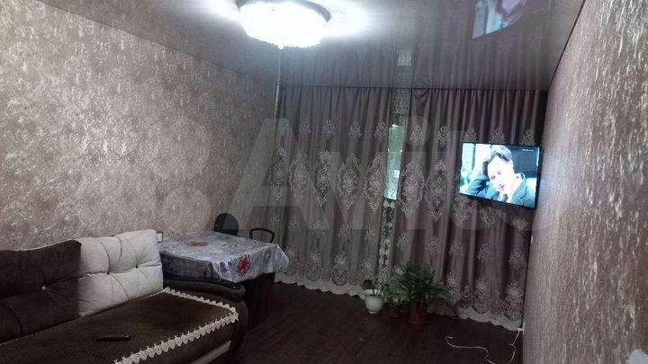 2-к. квартира, 43 м², 3/5 эт.