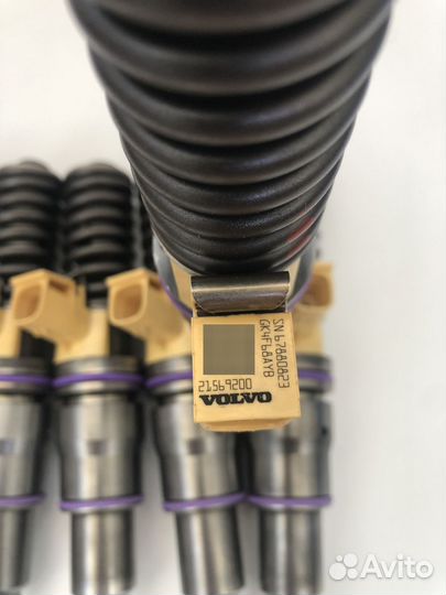 Насос-форсунки Volvo fm9 1677154