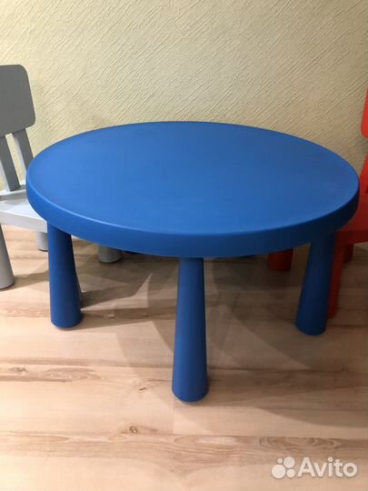 Стол со стульями IKEA