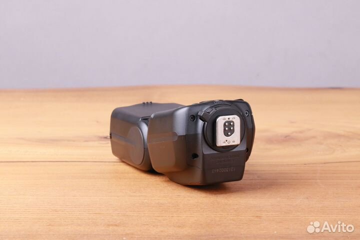 Накамерная вспышка Canon Speedlite 430EX III