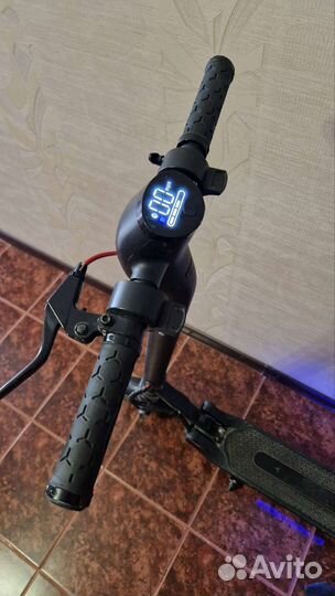 Электросамокат Koogo ES2