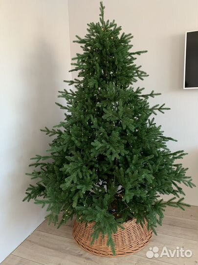 Искусственная елка 210 см новая