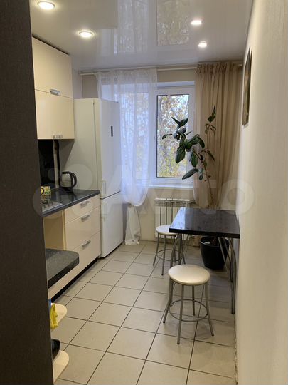 2-к. квартира, 50 м², 5/9 эт.