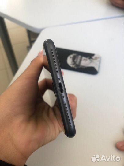 iPhone 8 Plus, 128 ГБ