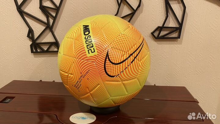 Футбольный мяч размер 5 nike