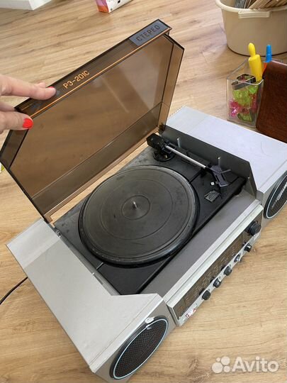 Проигрыватель винила