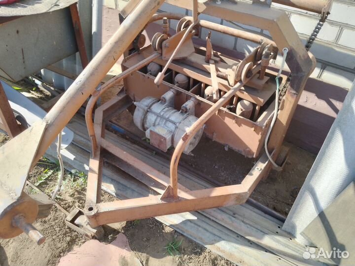 Станок для изготовления блоков несушка