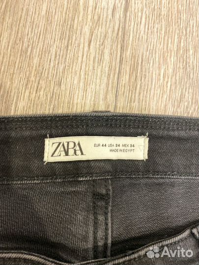 Джинсы zara