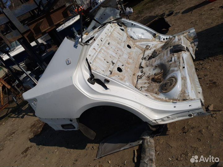 Крыло заднее правое Toyota Crown AWS210 2arfse