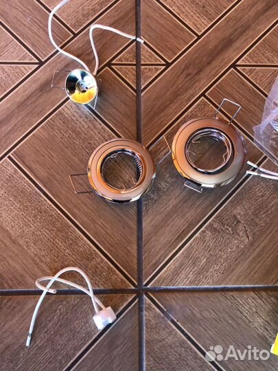 Светильники встраиваемые