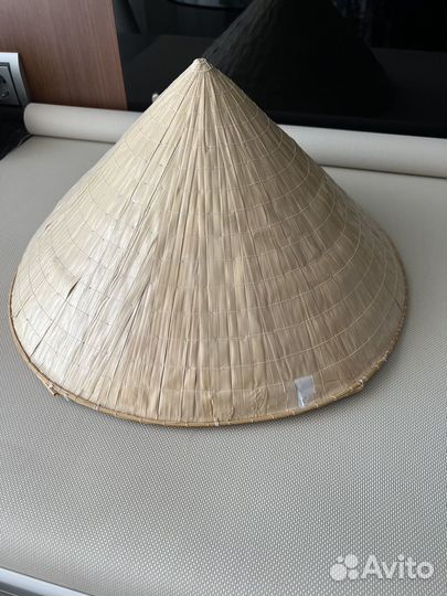 Шляпа вьетнамская с дефектом