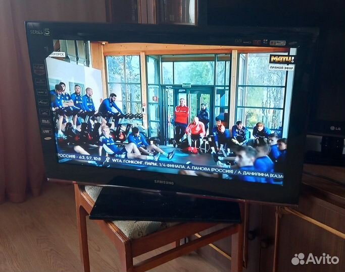 Телевизор samsung