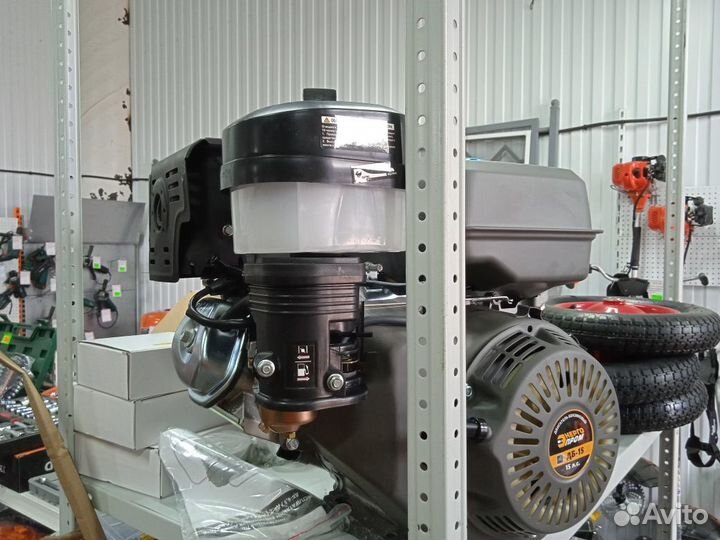 Двигатель бензиновый 15л