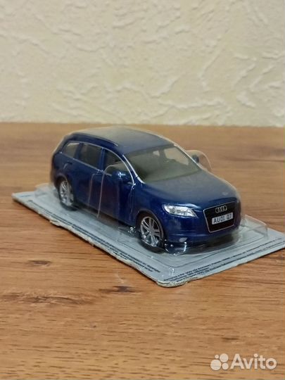 Audi Q7 модель металлическая, 1:43