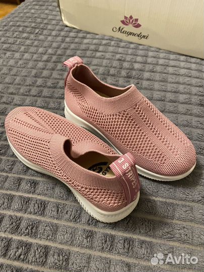 Мокасины кроссовки Новые для девочки в сад