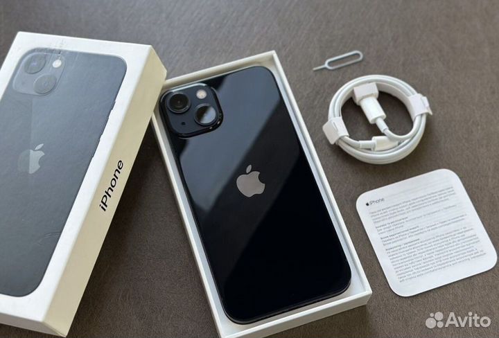 iPhone 13, 256 ГБ