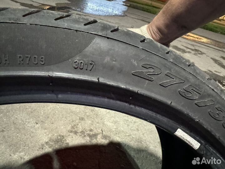 Pirelli P Zero 275/35 R21