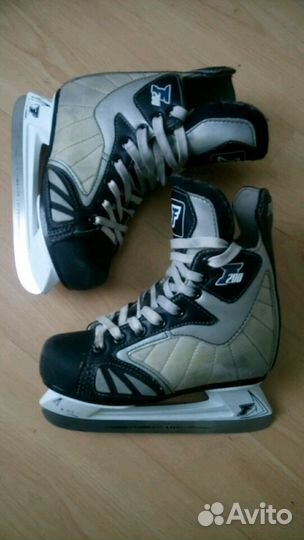 Коньки хоккейные детские