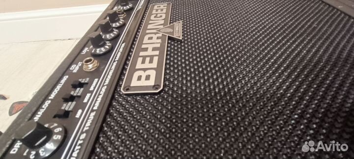 Электрогитара Flight E3с комбиком Behringer