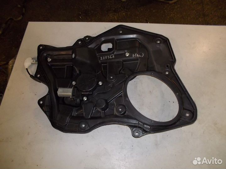 Стеклоподъемник задний правый (Mazda 3)