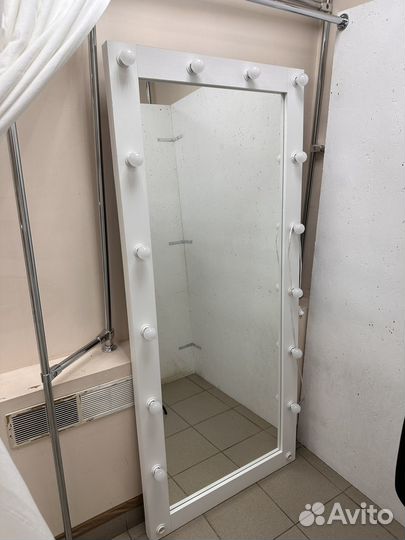 Зеркало с лампочками бу