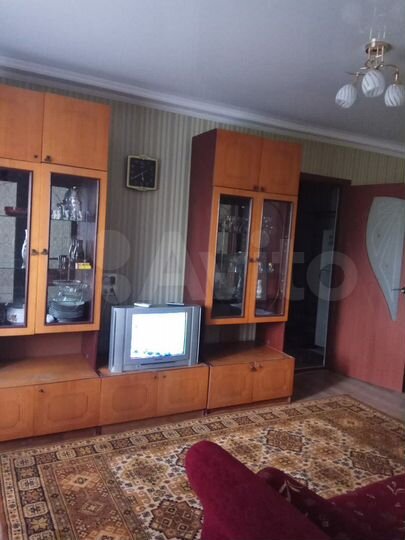 3-к. квартира, 60 м², 2/5 эт.