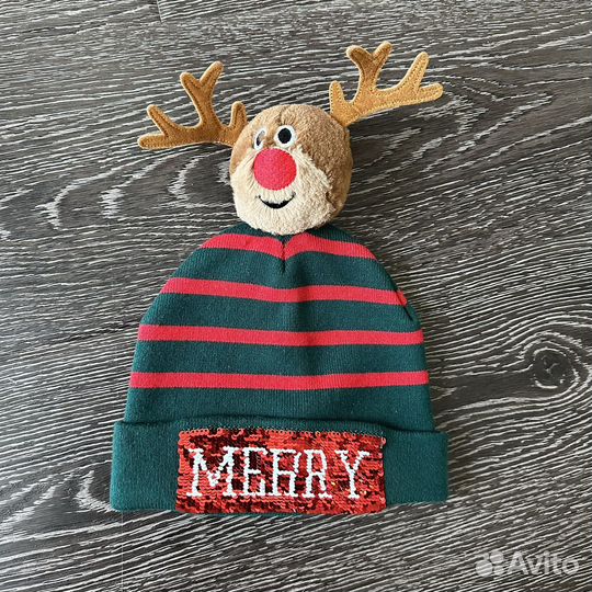 Шапка с оленем HM