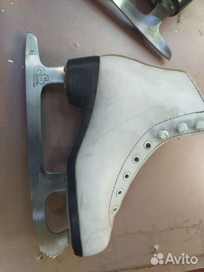 Продам коньки, размер 34