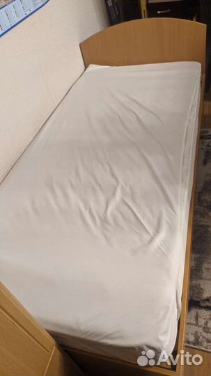 Кровать подростковая с матрасом