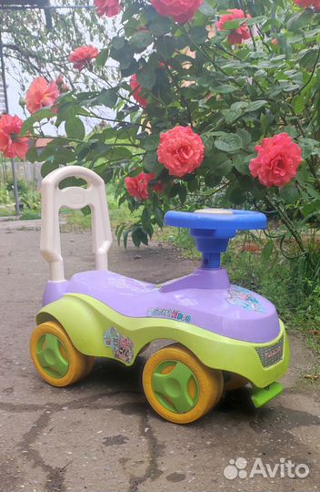Толокар. Детская машинка каталка