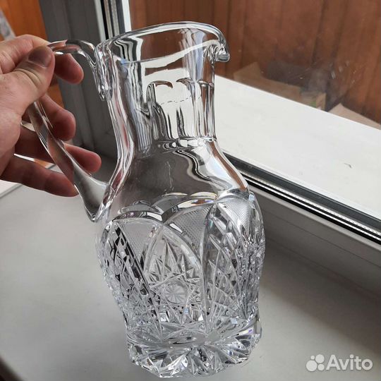 Хрустальные кувшины для напитков