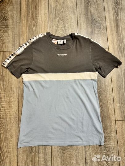 Футболка adidas