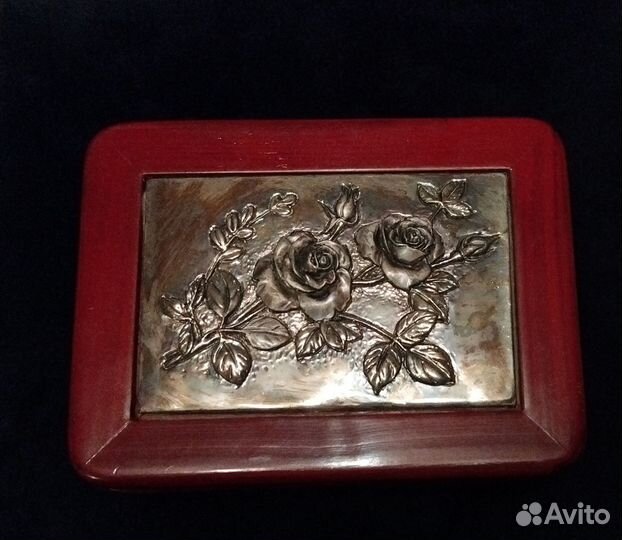 Шкатулка деревянная