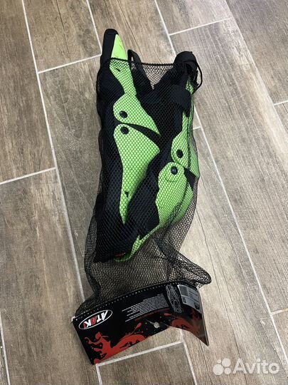 Мотоэкипировка новая Наколенники Pro-Biker