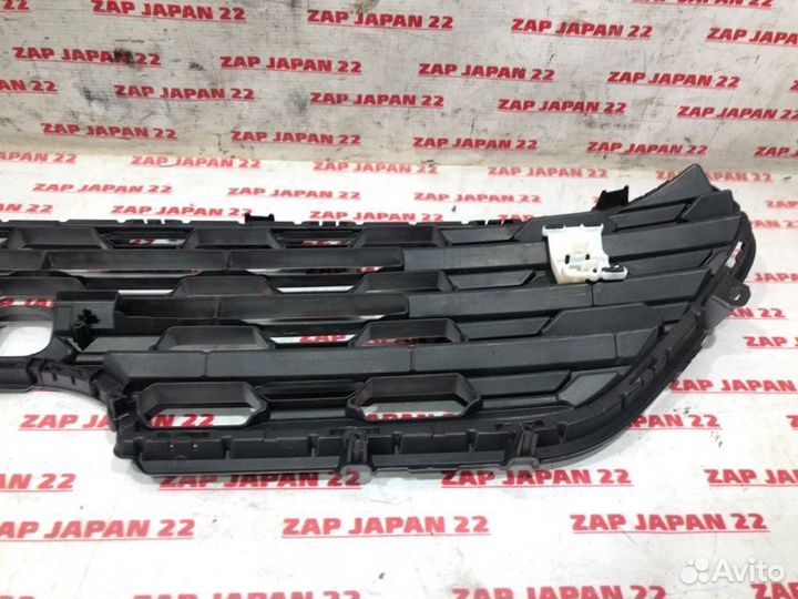 Решетка радиатора Toyota Rav4 50