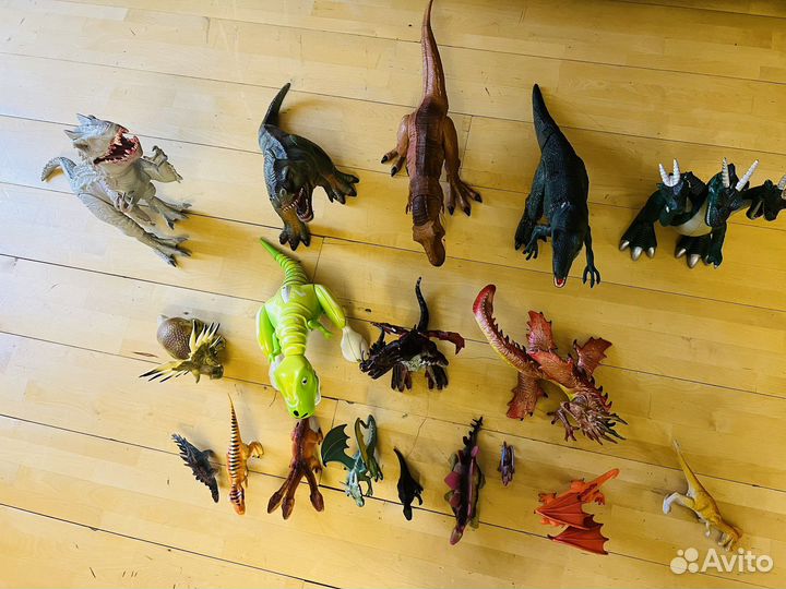Динозавры игрушки