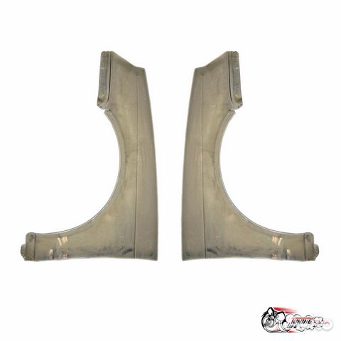 Стеклопластиковые крылья на Ваз 2170 / Лада Приора