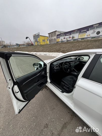 Toyota Camry 2.0 AT, 2018, 195 000 км