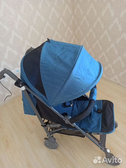 Прогулочная коляска трость