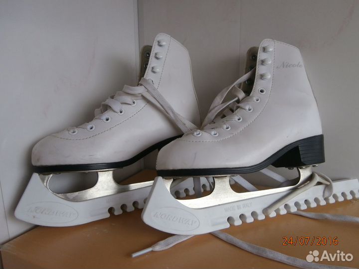 Коньки фигурные детские