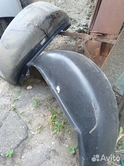 Подкрылки на Дэу Нексия