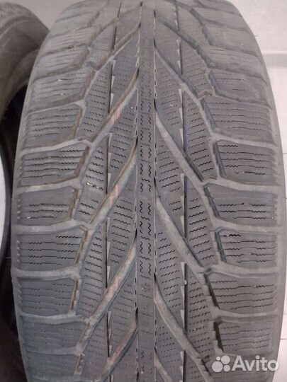 Nokian Tyres Hakkapeliitta R2 SUV 235/55 R18 104T