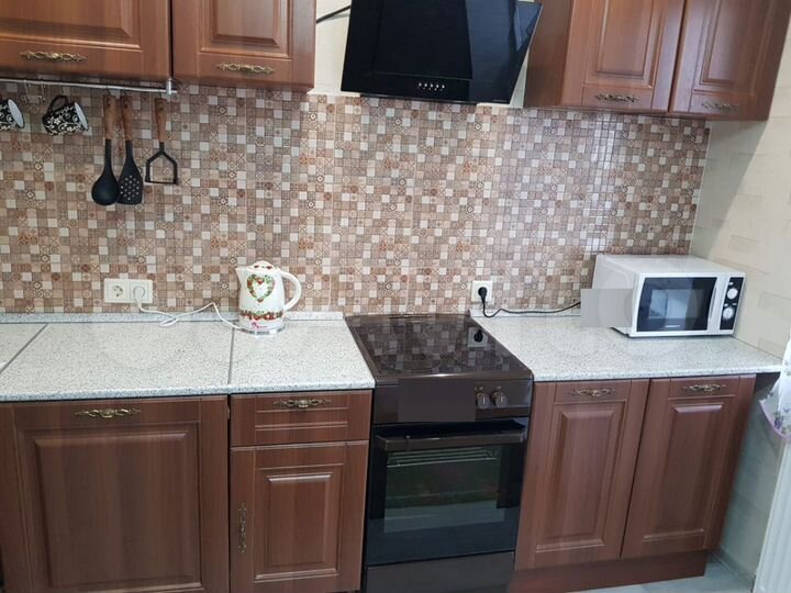 1-к. квартира, 42 м², 8/10 эт.